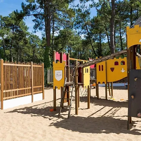 Semesterpark Mobil 6/8 Personnes *